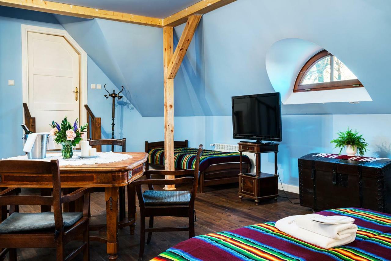 Dwor Osmolice Bed & Breakfast Bialki Dolne Luaran gambar