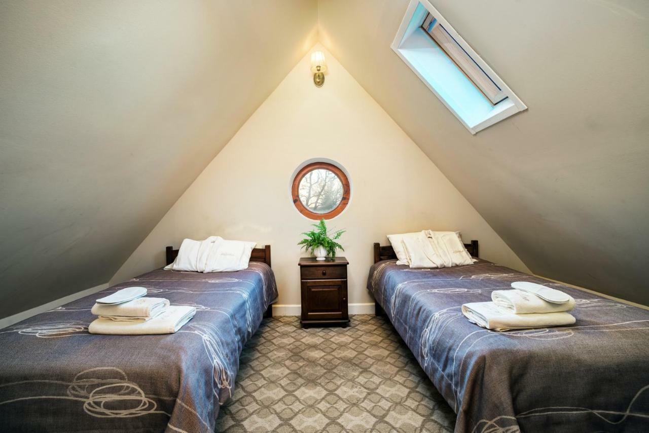 Dwor Osmolice Bed & Breakfast Bialki Dolne Luaran gambar